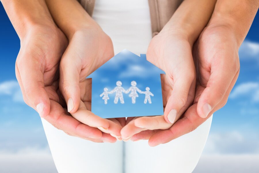 Life Insurance Policies to Secure Your Family Future in 2025